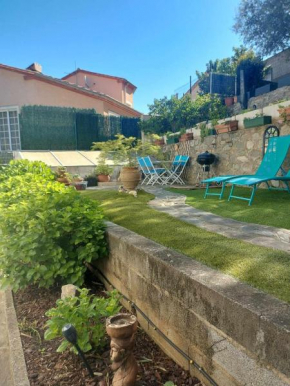 beautiful apartment with garden